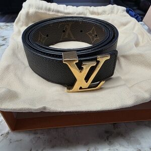 LOUIS VUITTON BELT, DOUBLE SIDED Size 75
